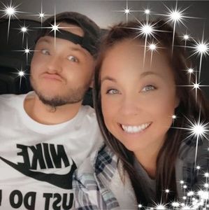 Meet your Posher, Dustin